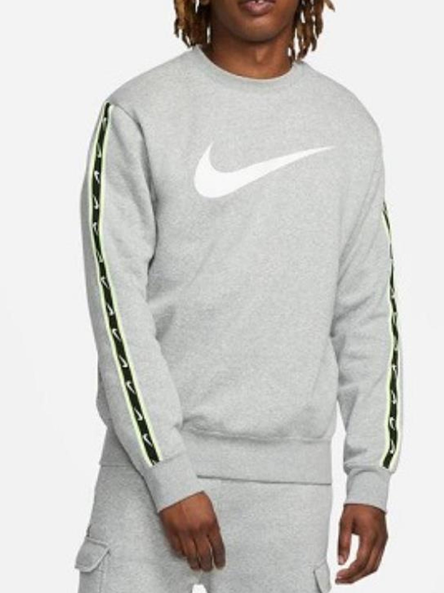 NIKE REPEAT FELPA GIROCOLLO GRIGIO