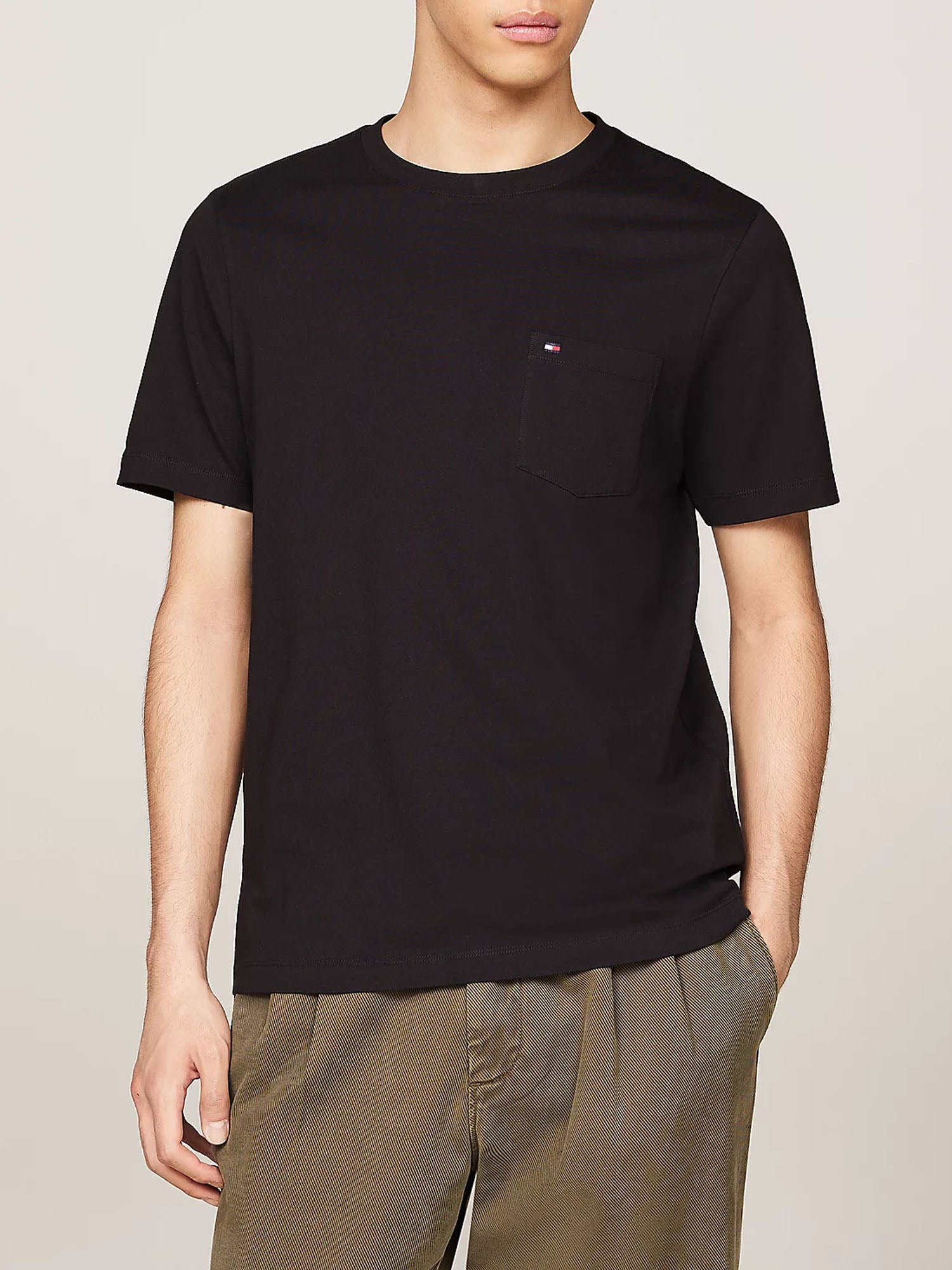 TOMMY HILFIGER T-SHIRT POCKET TEE NERO