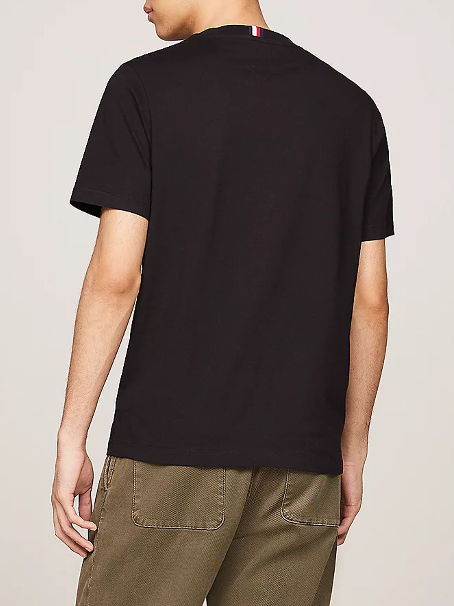 TOMMY HILFIGER T-SHIRT POCKET TEE NERO