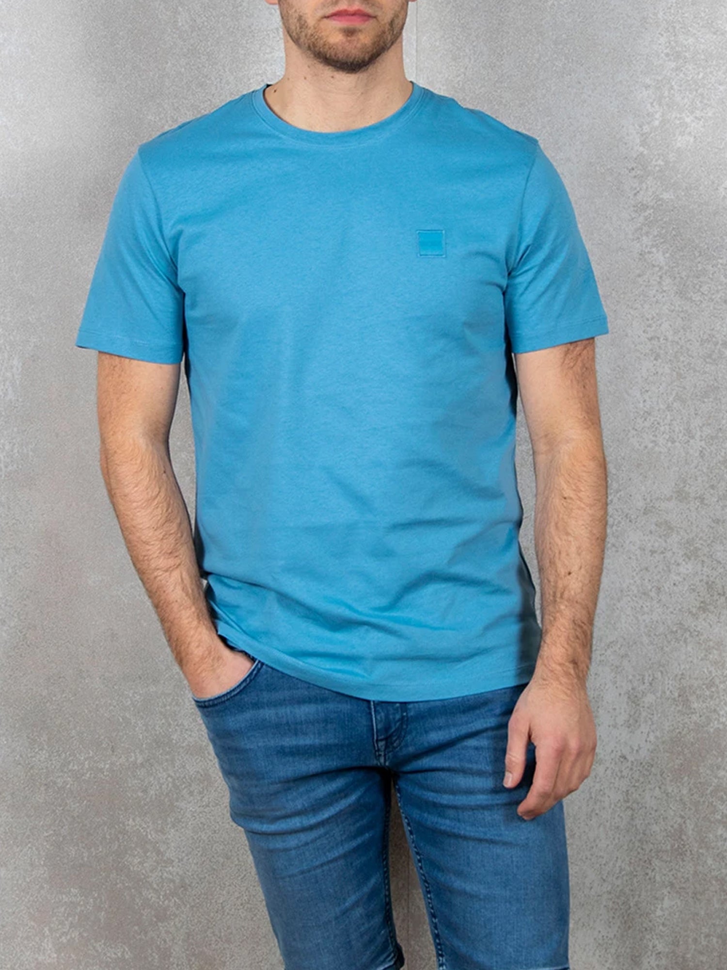 HUGO BOSS T-SHIRT REGULAR FIT BLU DECISO