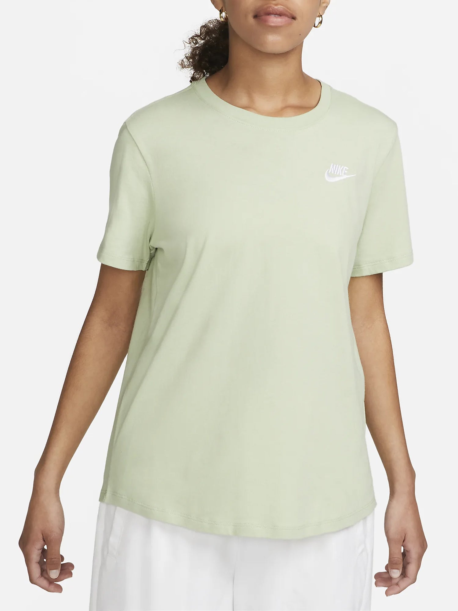 NIKE T-SHIRT MANICHE CORTE CLUB ESSENTIALS VERDE