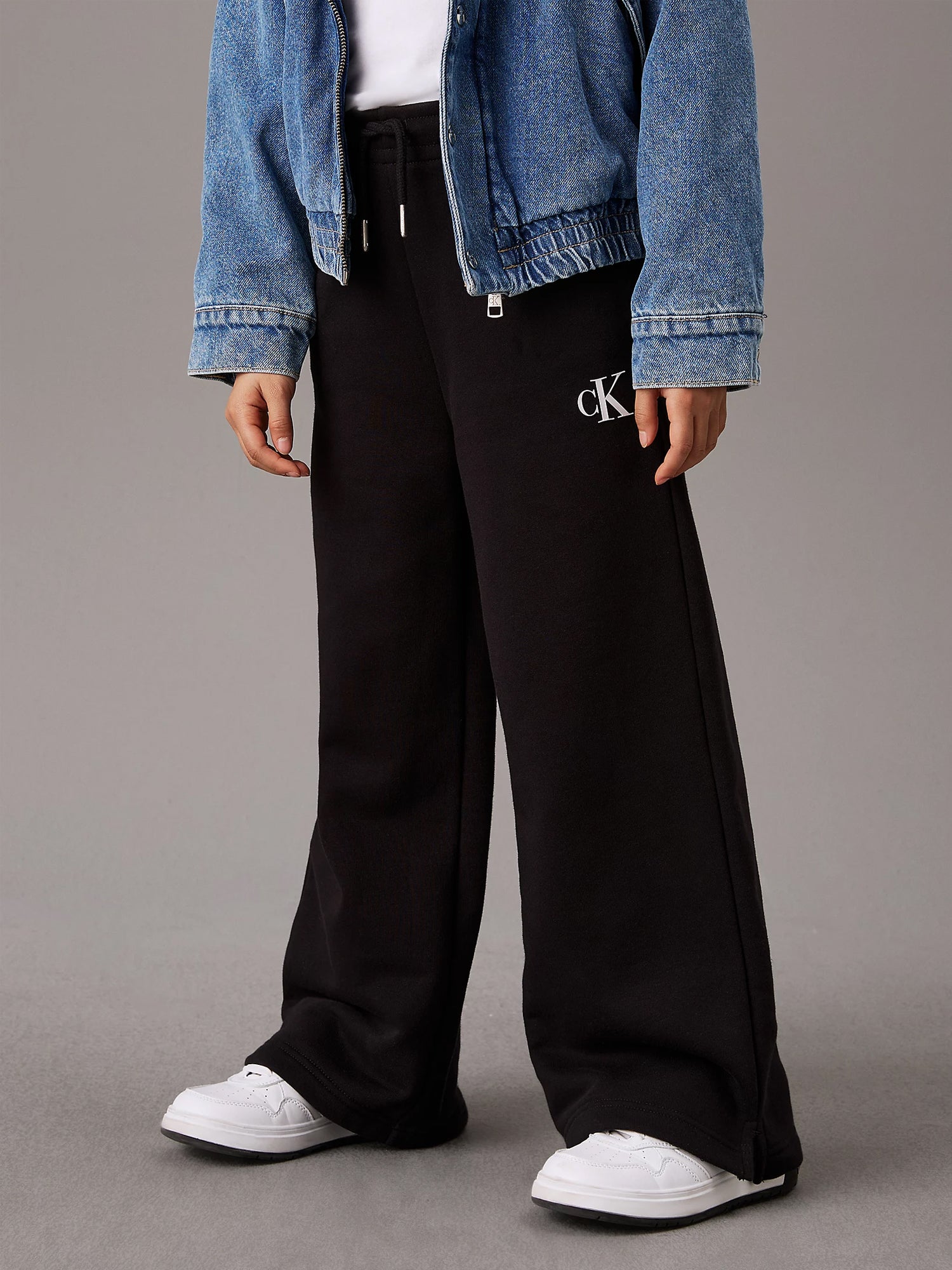 CALVIN KLEIN KIDS PANTALONI SPORTIVI A GAMBA LARGA NERO