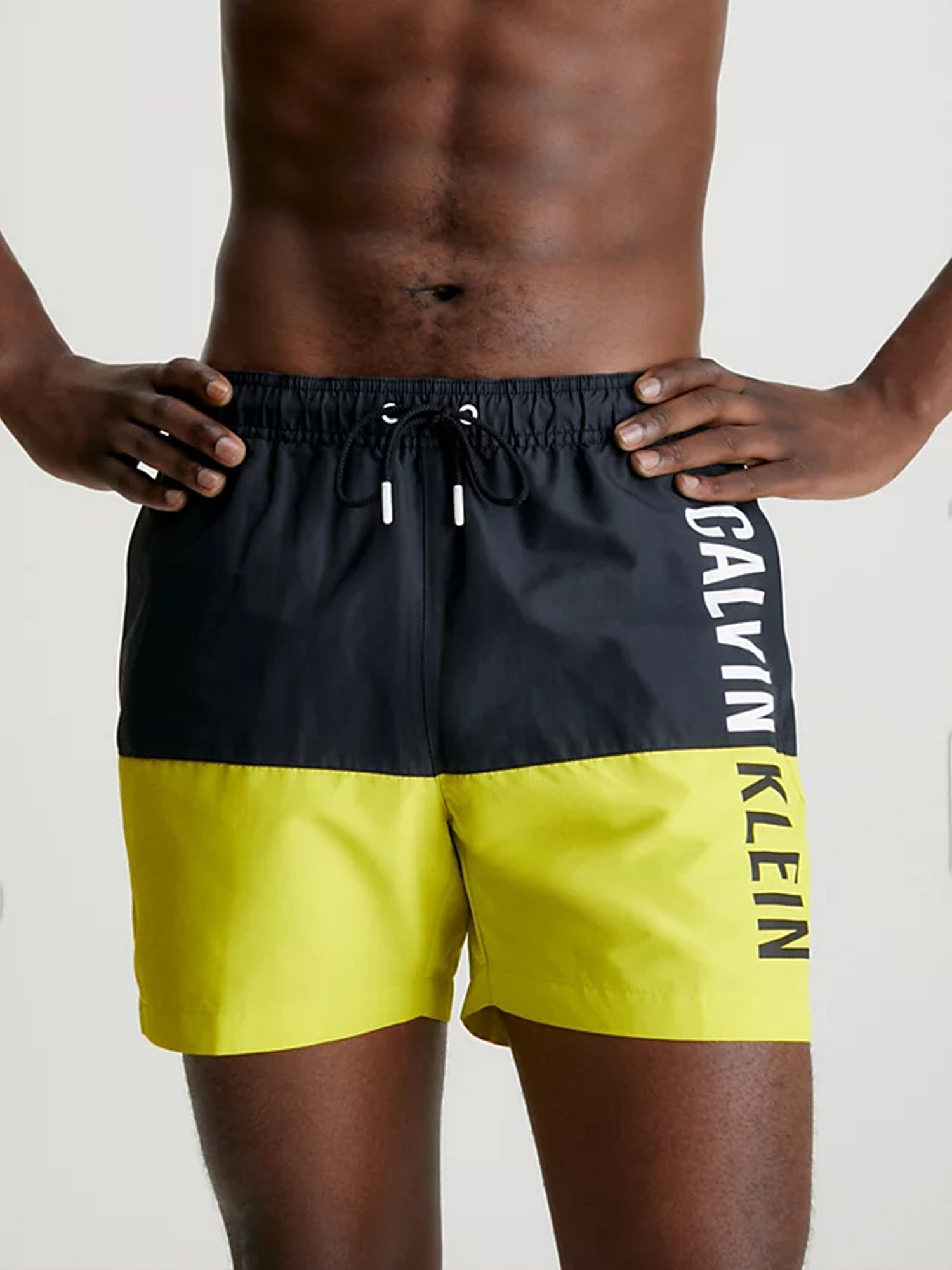 CALVIN KLEIN SHORTS DA BAGNO MEDIO-INTENSE POWER NERO-GIALLO