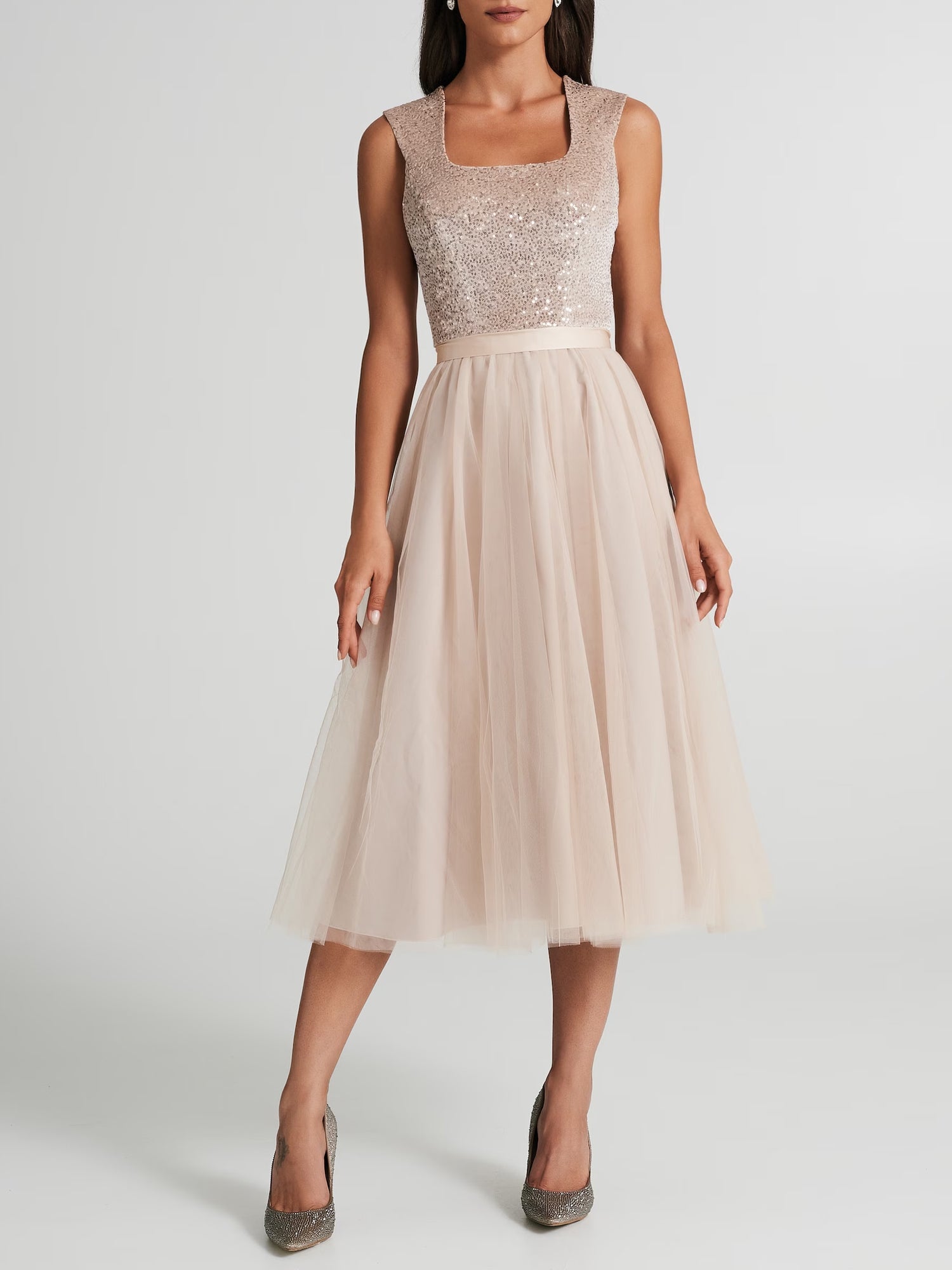 RINASCIMENTO ABITO MIDI CON GONNA IN TULLE BEIGE