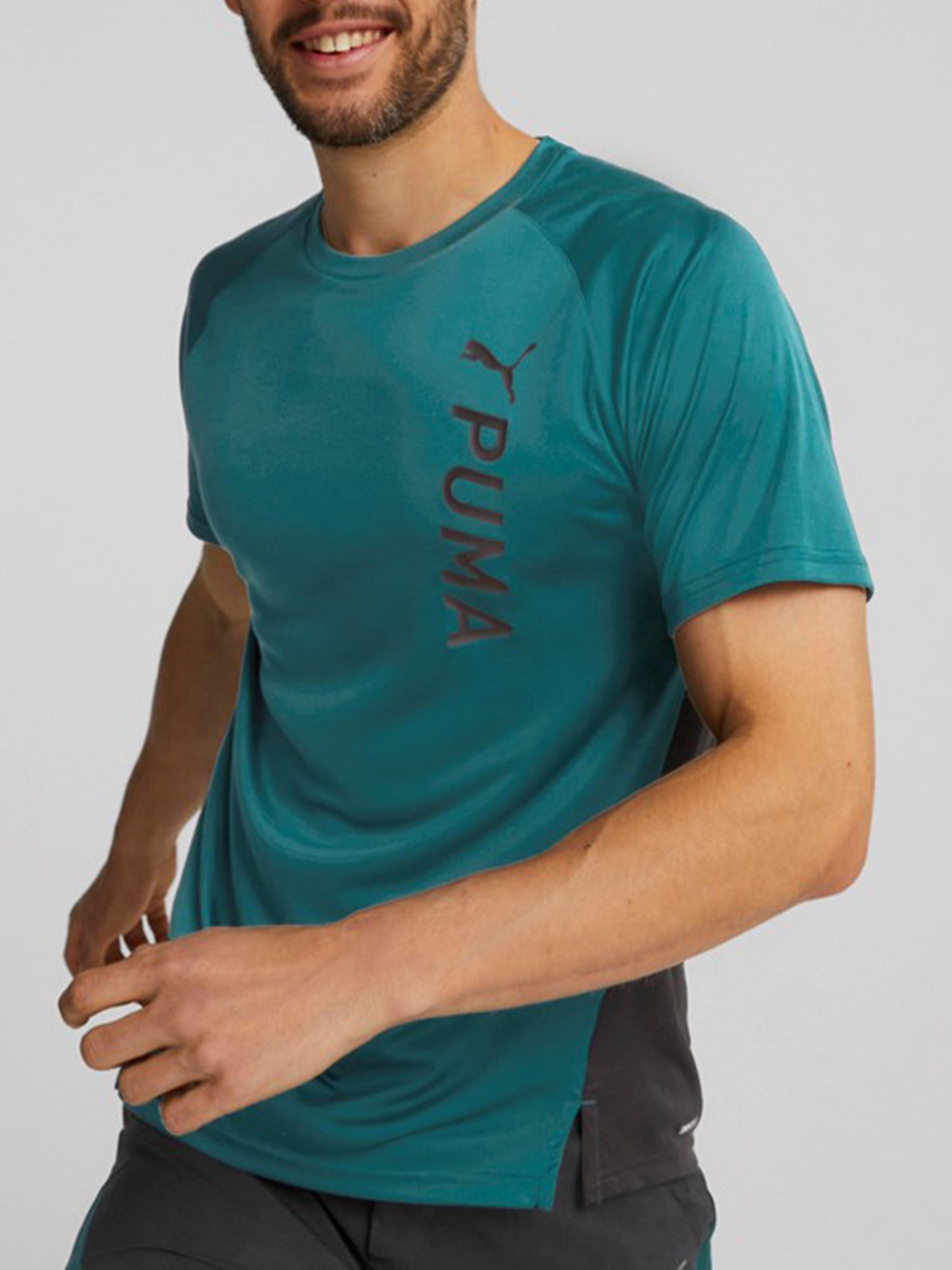 PUMA T-SHIRT FIT SS TEE VERDE-NERO