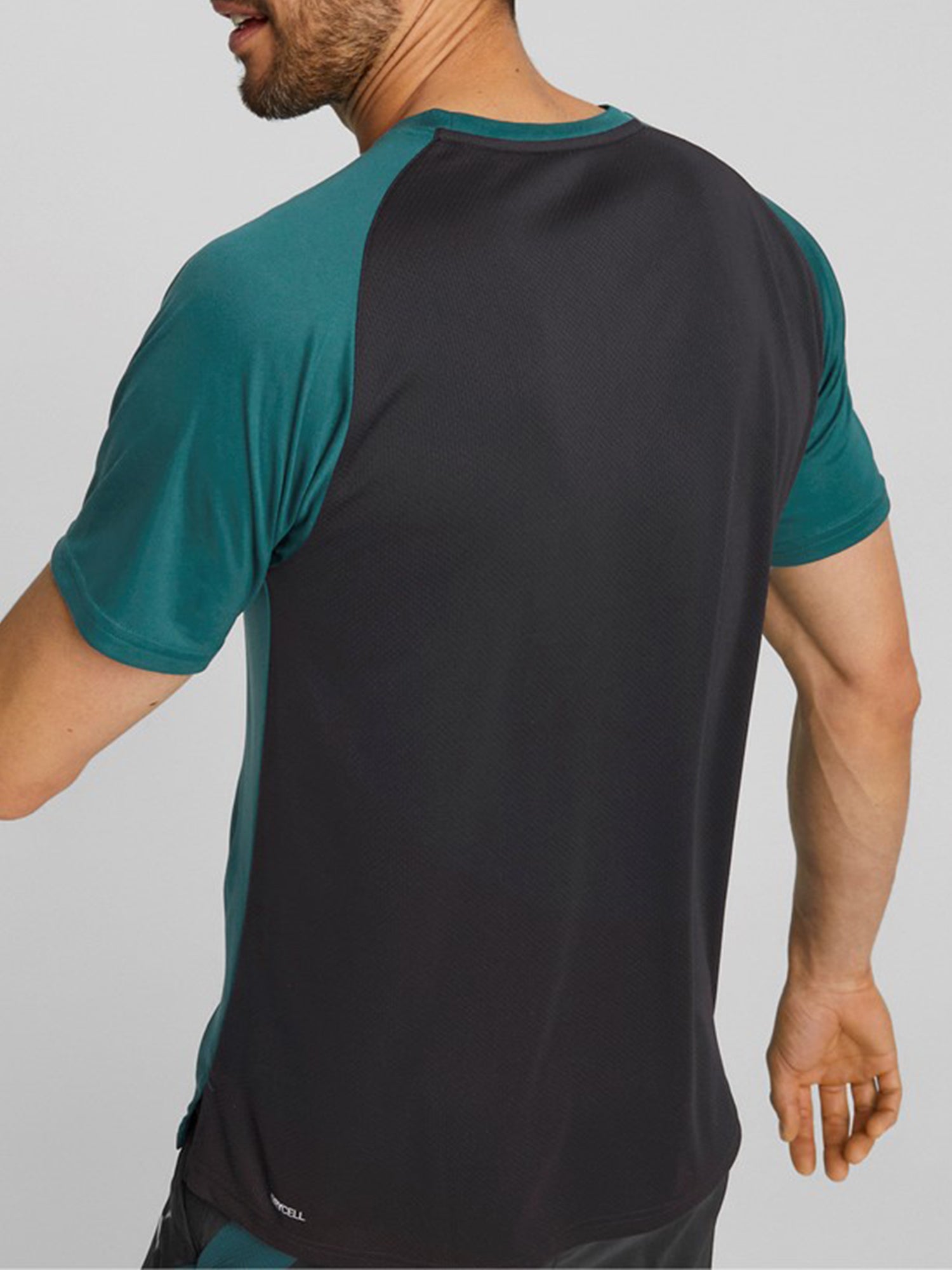 PUMA T-SHIRT FIT SS TEE VERDE-NERO