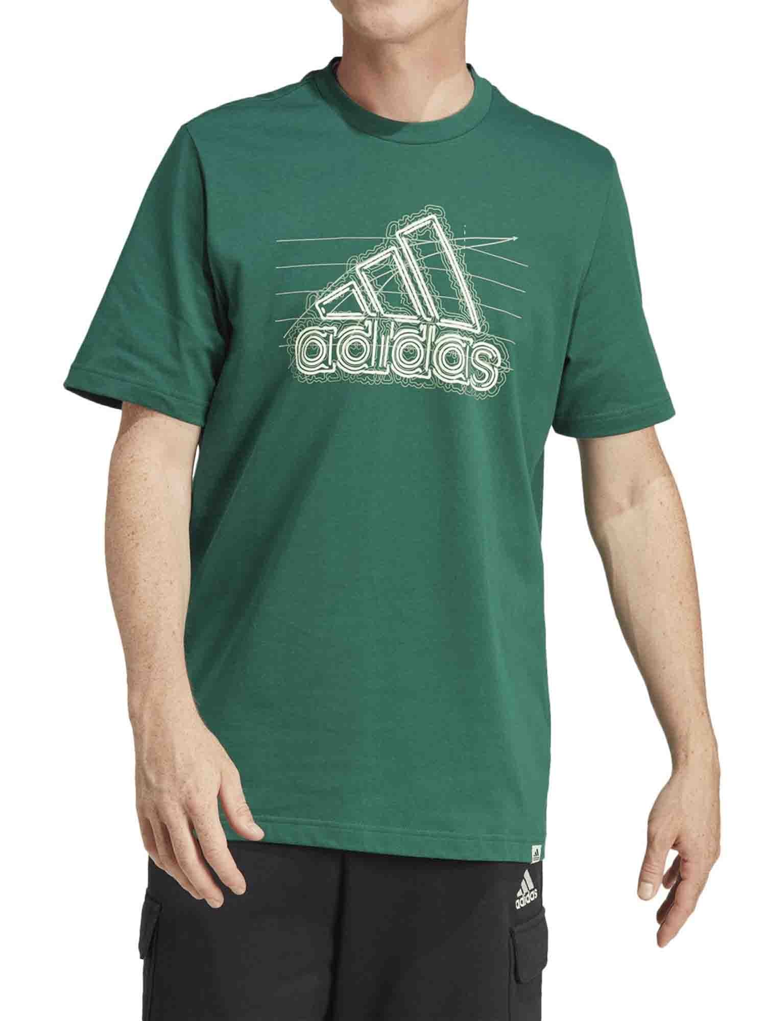 ADIDAS GROWTH BADGE GRAPHIC T-SHIRT VERDE