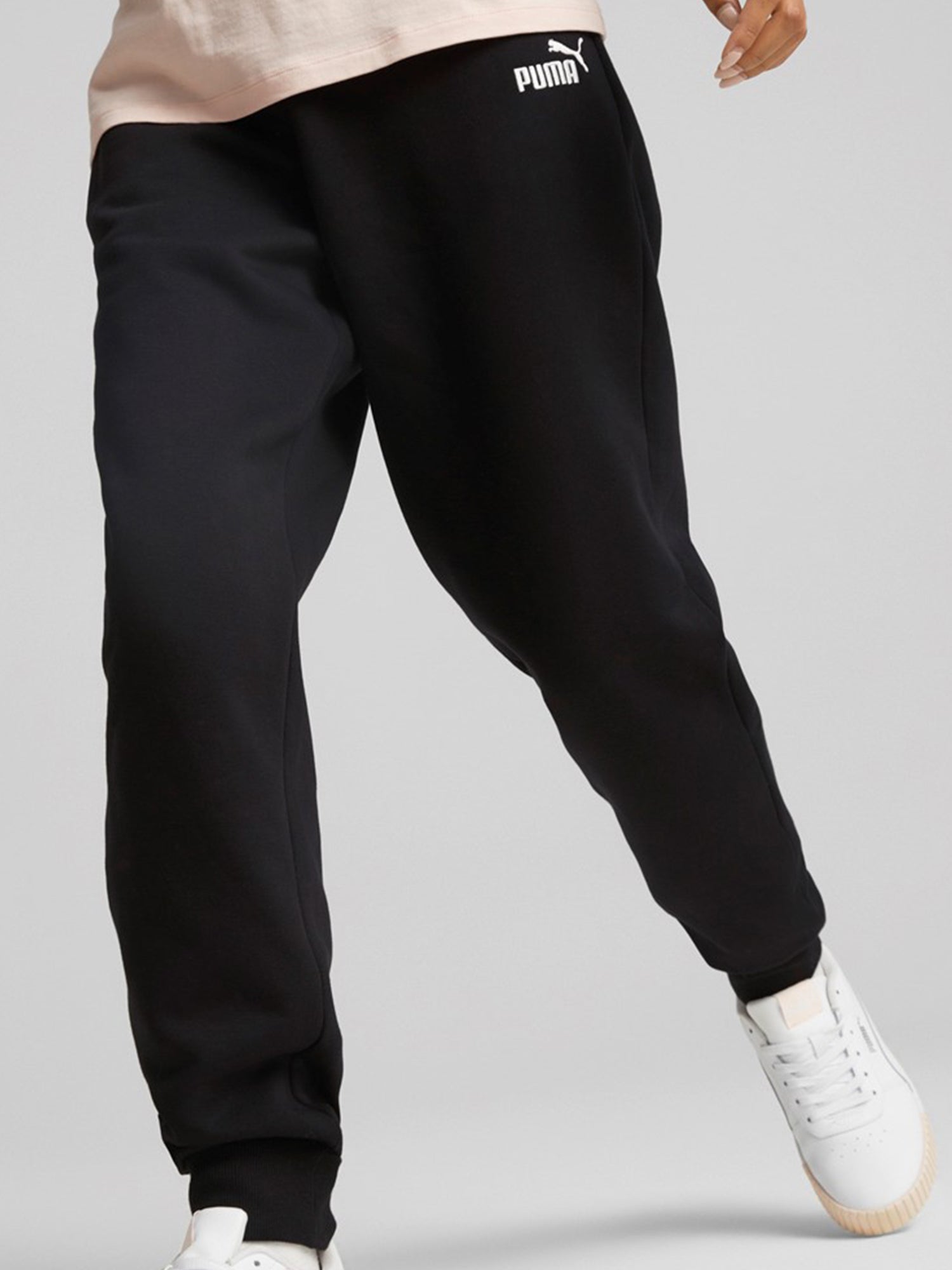 PUMA PANTALONI SPORTIVI DI TUTA ESS+EMBROIDERY HIGH-WAIST NERO