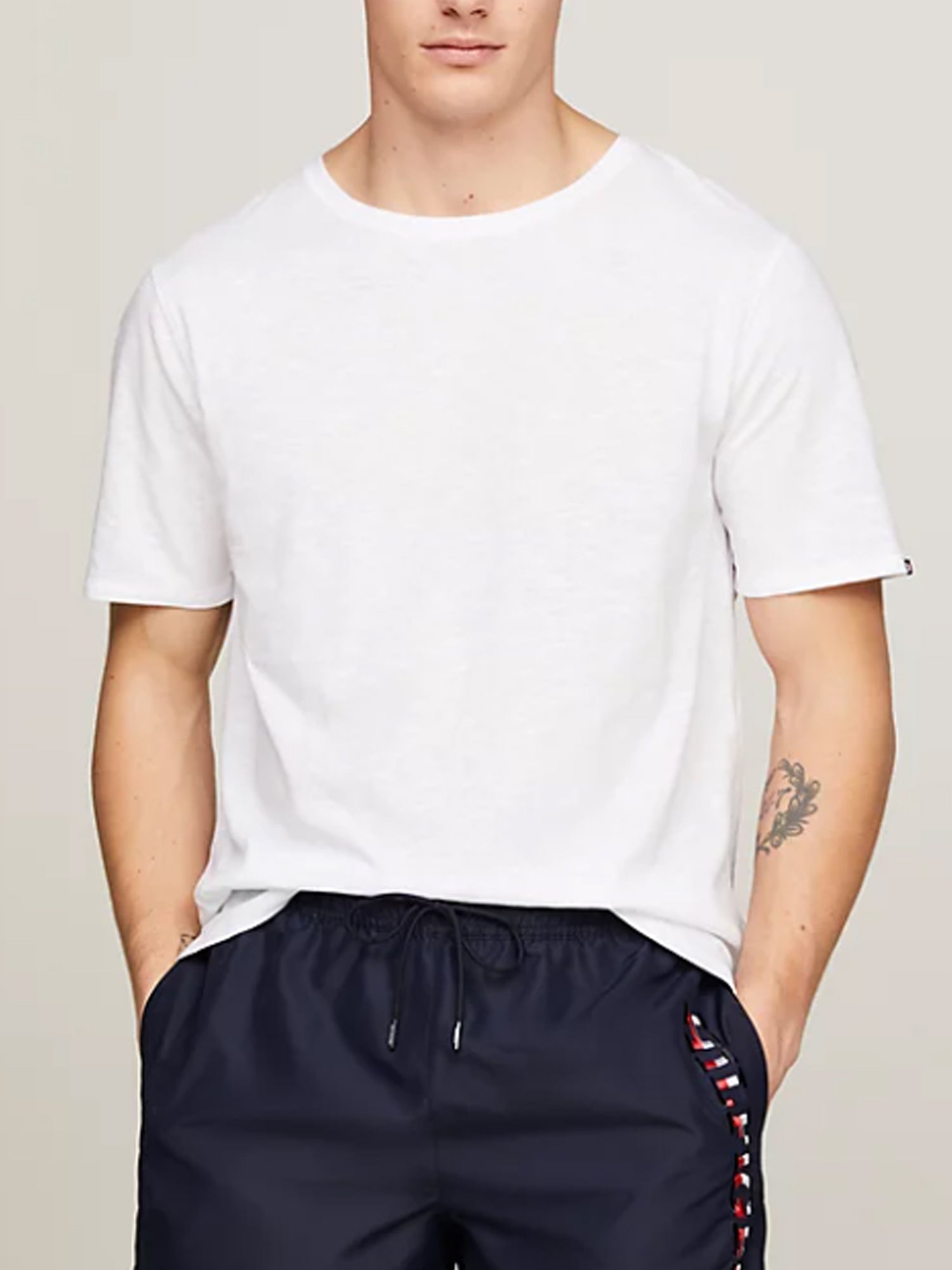 TOMMY HILFIGER T-SHIRT COPRICOSTUME ESSENTIAL BIANCO