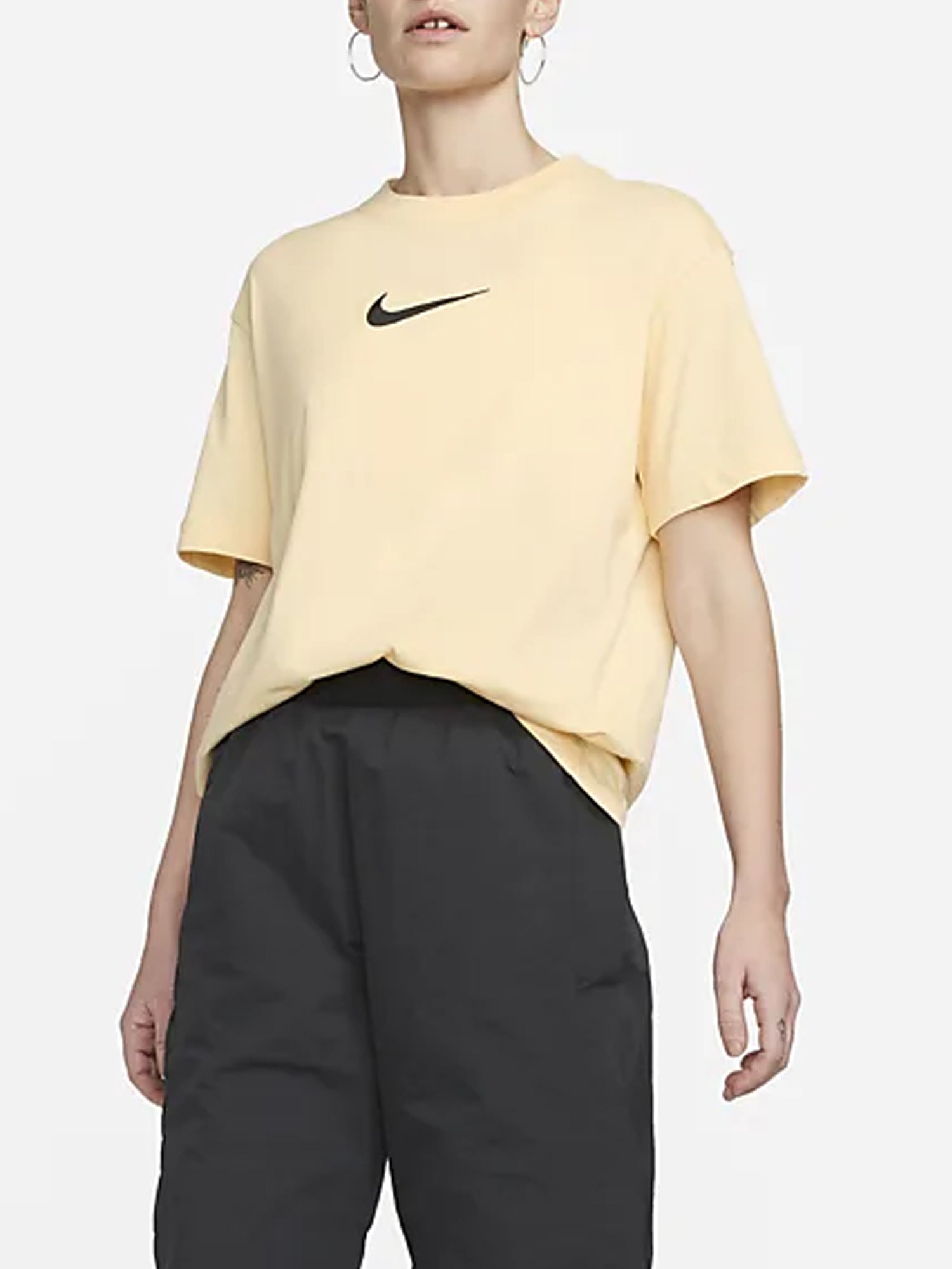 NIKE T-SHIRT MANICHE CORTE SPORTSWEAR GIALLO